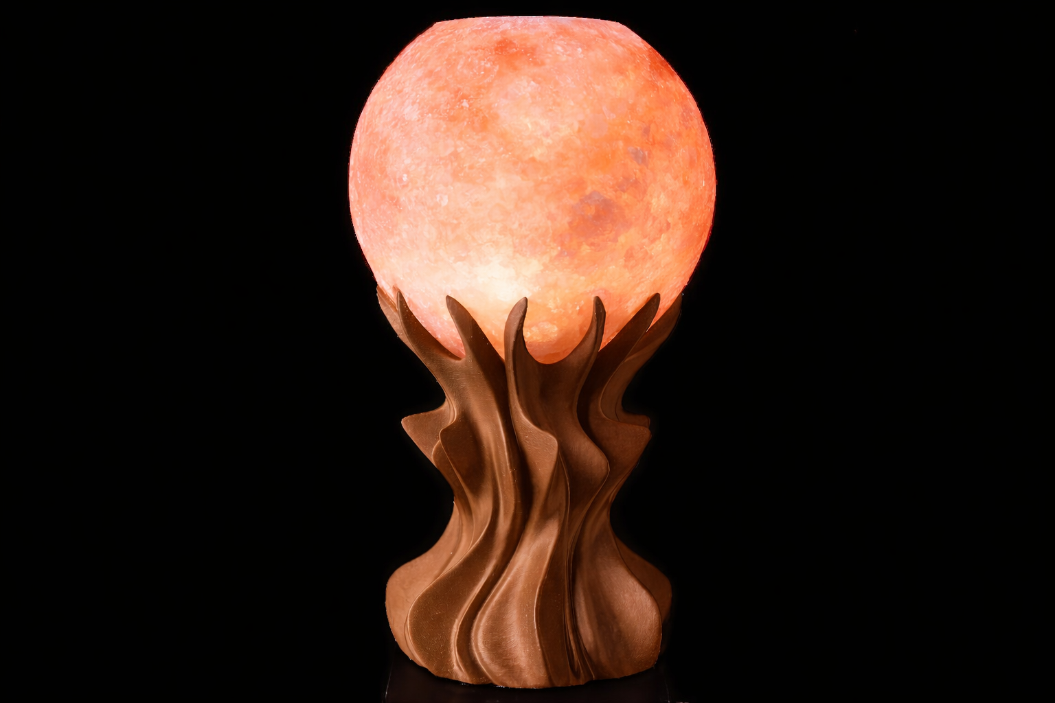 Himalayan Salt Lamp with Wooden Base That will Improve Your Decoration